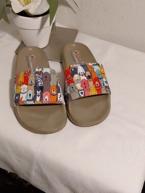 Colorful Skechers Dog Print Sandals